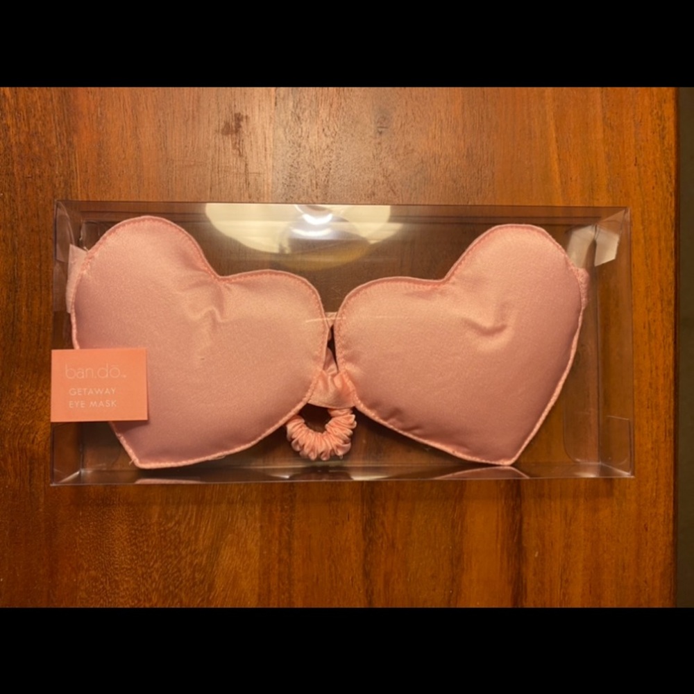 NWT ban.do pink getaway eye mask